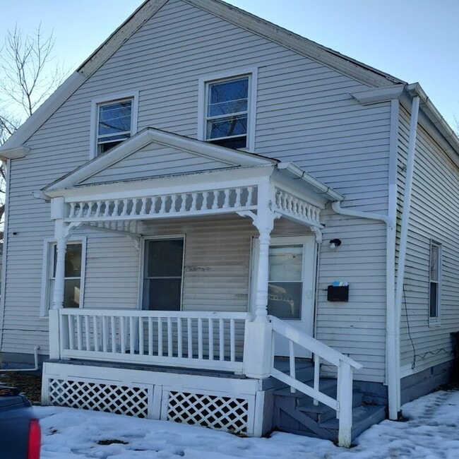 Building Photo - 1114 E 77th St