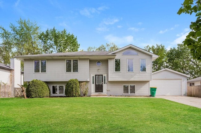 Photo - 2904 Facel Vega Dr House