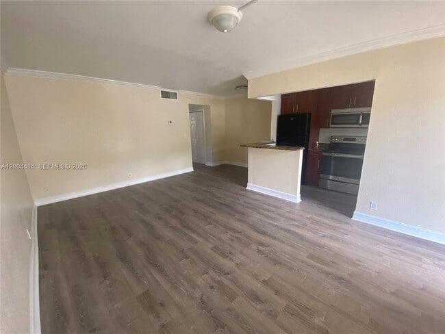 Photo - 1400 NE 56th St Unit 111