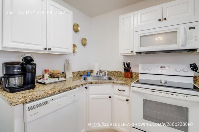 Photo - 1664 Beach Blvd