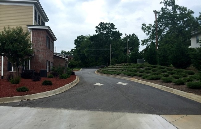 Photo - Highland Park Apartments