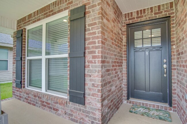 Photo - Beautiful North Pensacola 3BR Home with Oversized Primary Suite, Double Vanity Bath, 2-Car Garage...