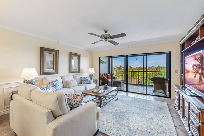 Photo - 970 Palm Ave Unit 223