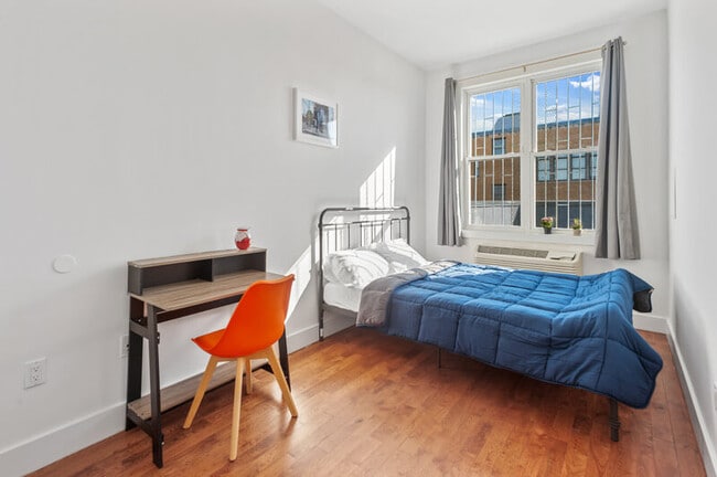 Shared/Private Rooms in Modern Co-Living Apt