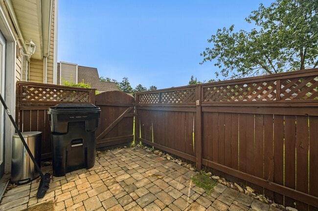 Photo - 901 Pine Mill Ct