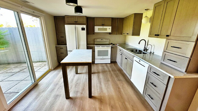 Photo - Beautiful Updated 2 Bed 2 Bath on Golf Course in Cherry Creek Schools Unit E