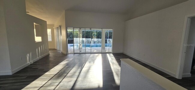 Photo - 5329 Kasper St