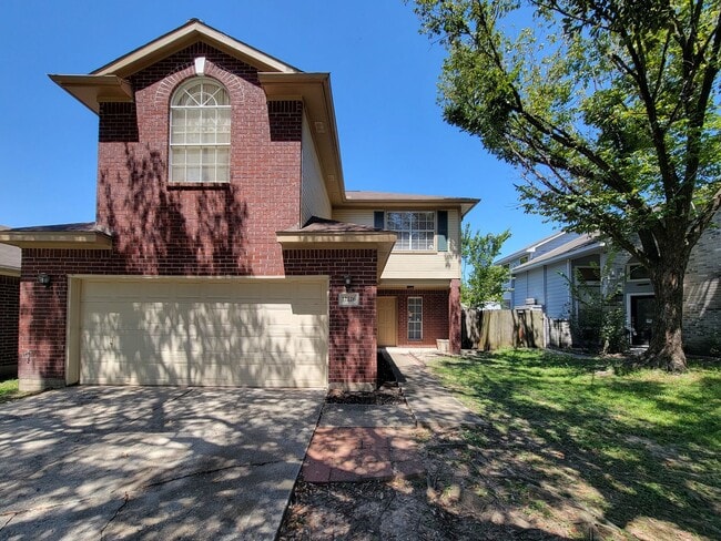 Building Photo - Beautifully updated two-story home in the ...
