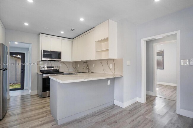 Photo - 781 NW 108th St