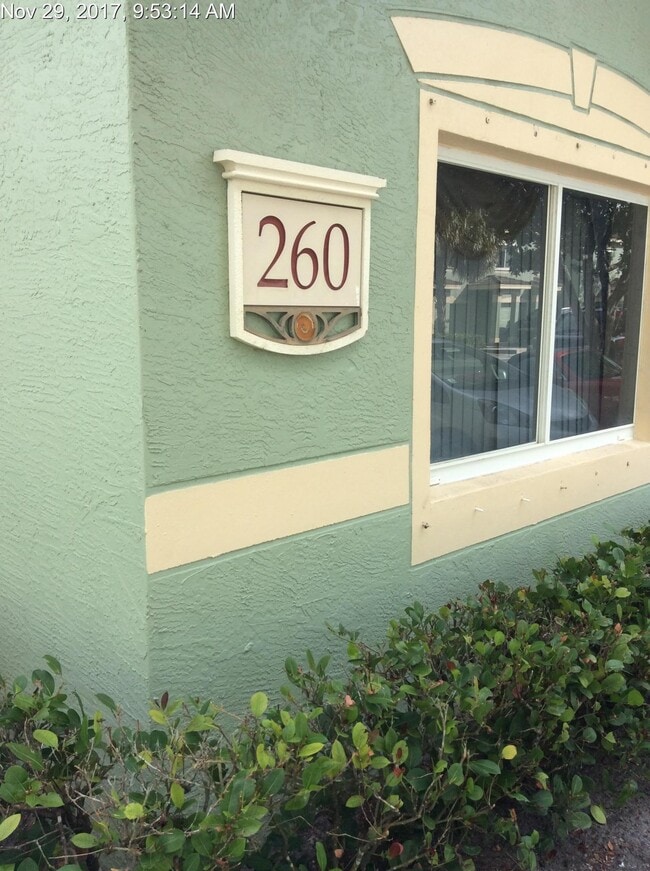 Photo - 260 Crestwood Cir Unit 102
