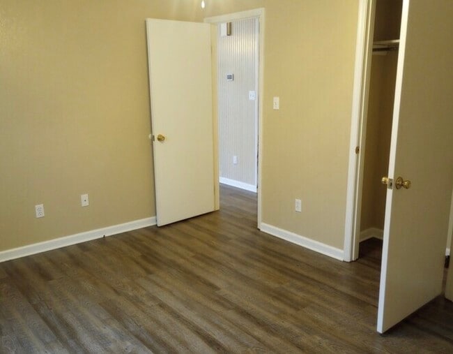 Photo - 1029 Rowe St Unit 1029 Rowe Street  1