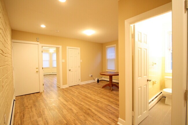 Photo - 4518 Van Kirk St