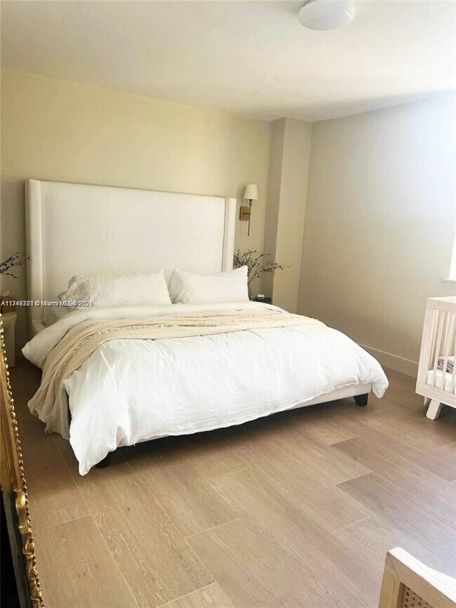 Photo - 10185 Collins Ave Unidad 323