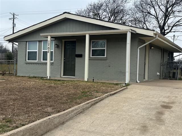 Building Photo - 1705 Burke Dr