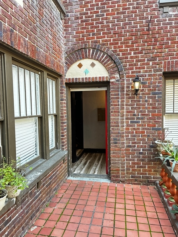 Photo - 2742 Riverside Ave