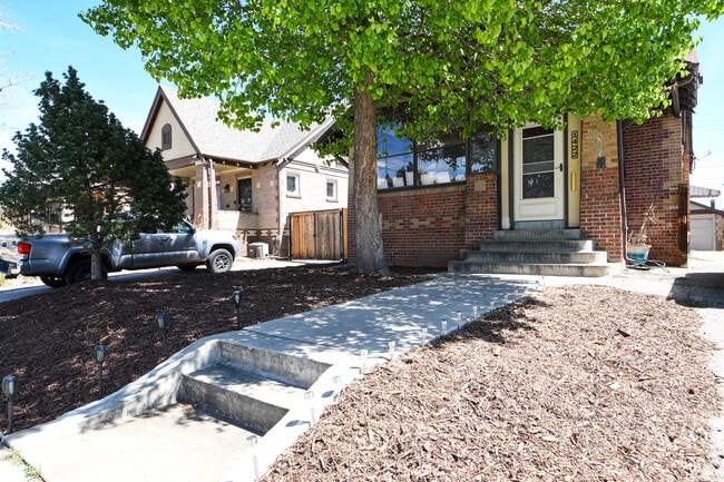 Building Photo - 1422 Tennyson St Unit Basememt