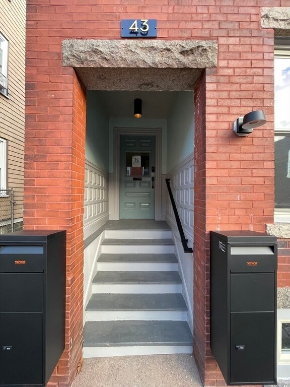 Photo - 43 Saxton St Unit 2
