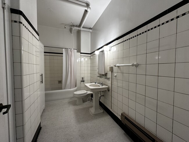 Photo - Josephinum Apartments