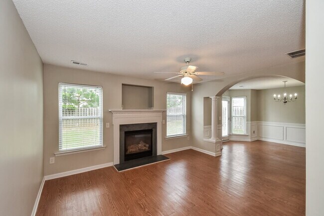 Photo - 57 Darbys Run Ct