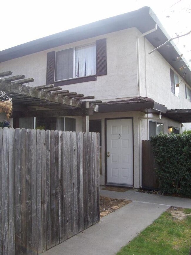 Photo - 2 Bed/1 Bath Foothill Farms Condo with Private Patio
