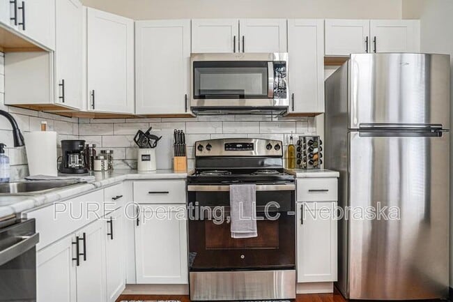 Photo - 2518 Woolworth Ave Unit 2