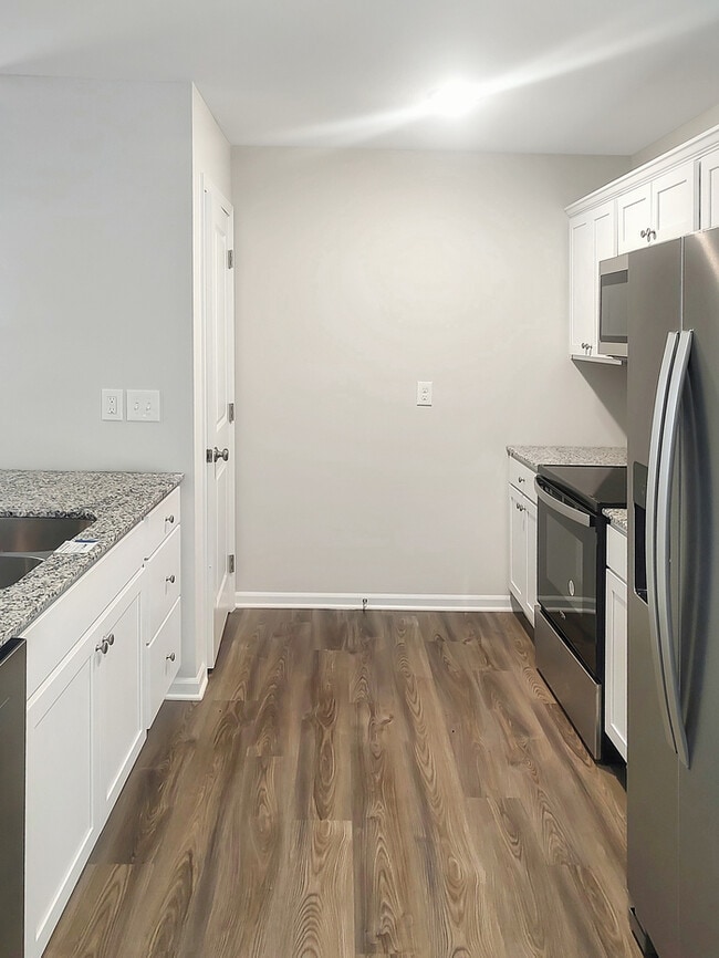 Photo - 3 Bed/2 Bath Home with Garage / Pet-Friendly / Coming Soon!