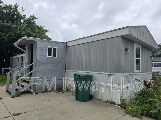 Building Photo - 700 W Ridgeway Ave Rental