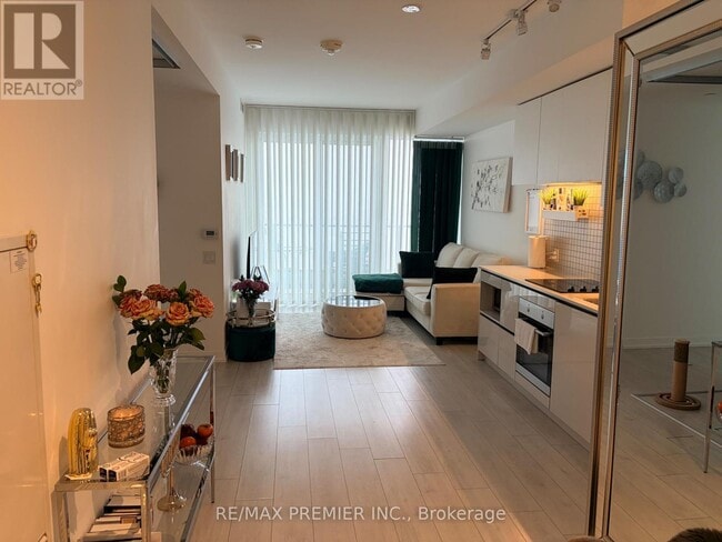 Photo - 898 Portage Pkwy Unit 2701