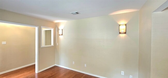 Photo - 22 W Broken Oak Ct