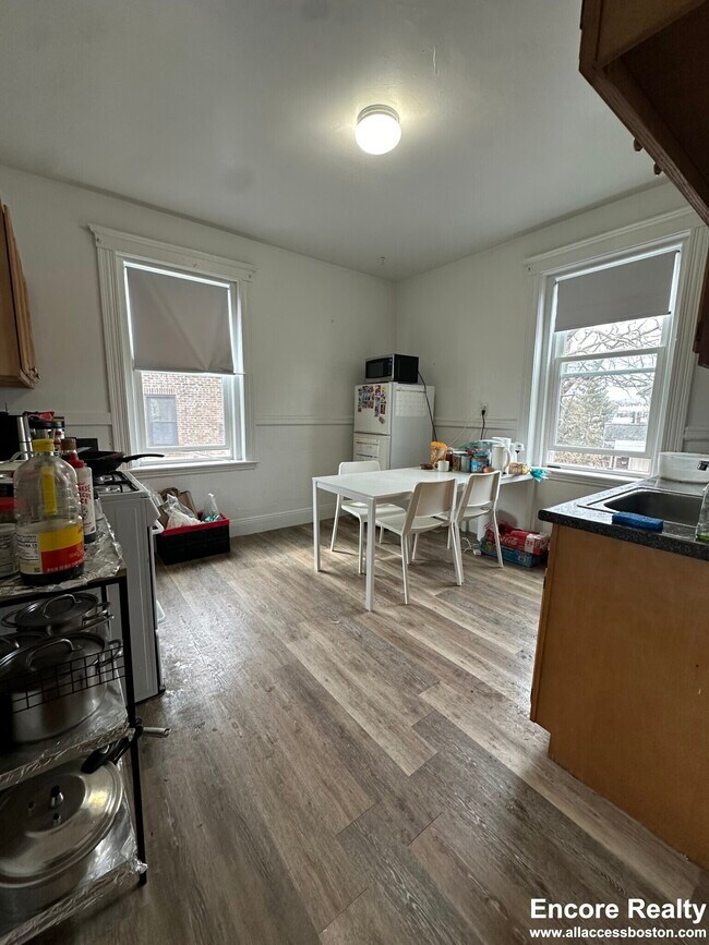 40 Cummings Rd Unit 9