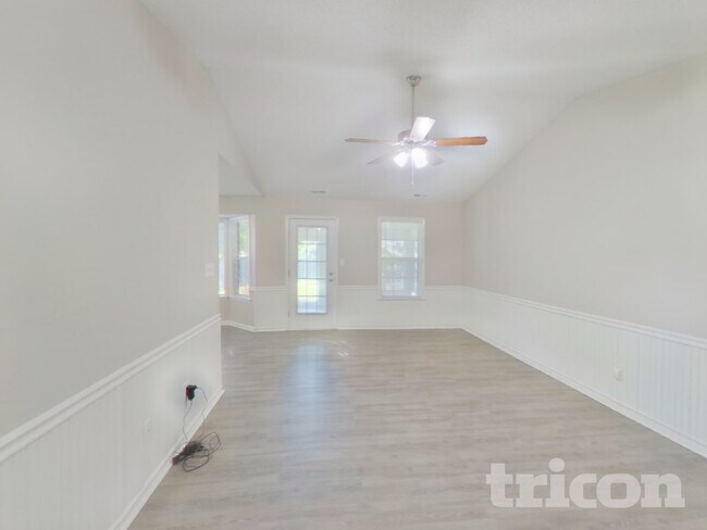 Photo - 5001 Alexis Dr