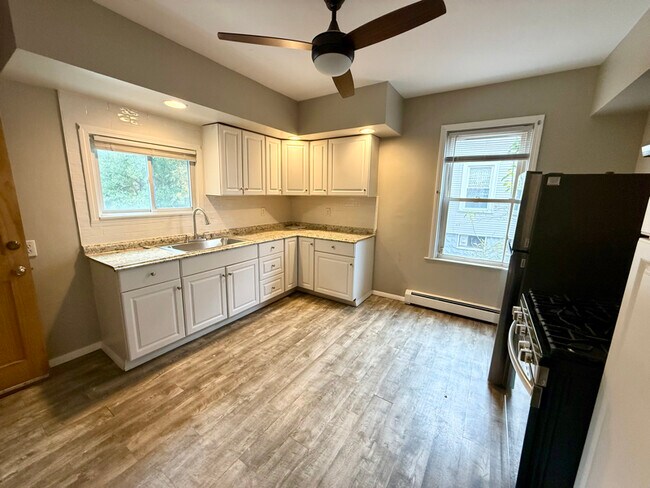 Photo - 43 Fruit Hill Ave Unit 1