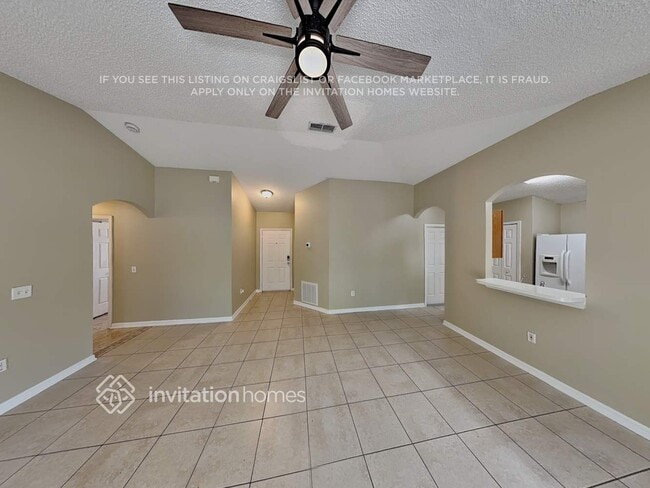 Photo - 3229 Noah St