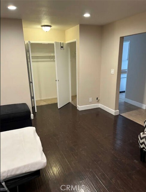 Photo - 7750 Comstock Ave