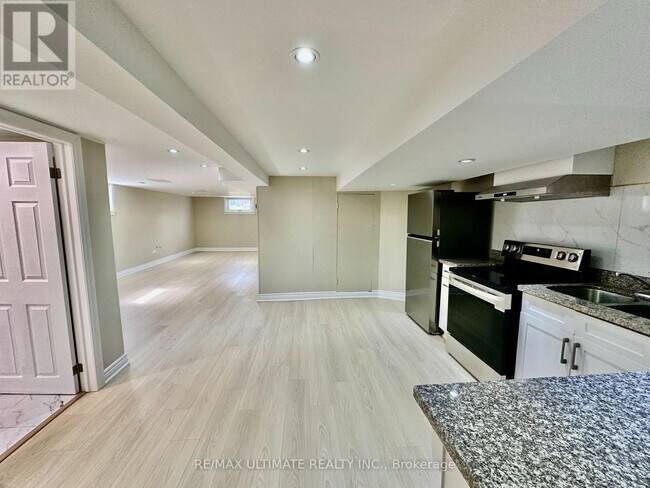 Photo - 225 Ferris Rd