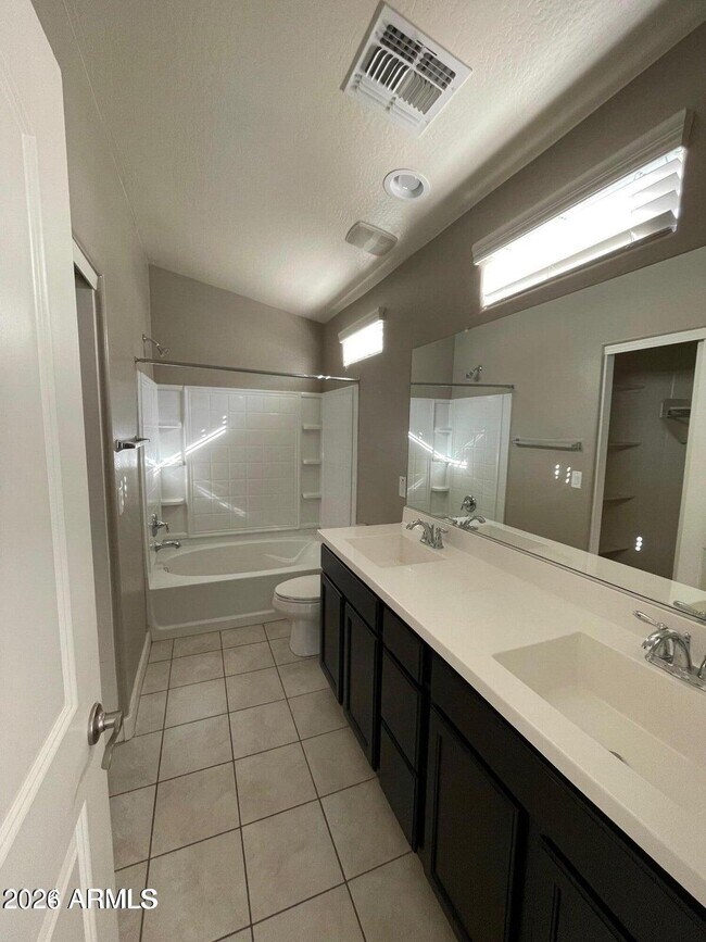 2150 W Alameda Rd