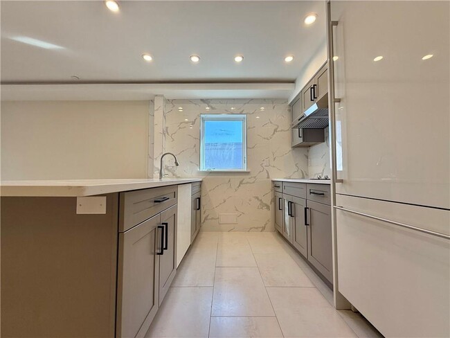 Photo - 143 Bay 31st St Apartment Unit 3FL