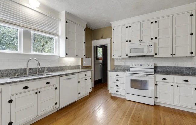 Photo - Rare Home Near OSU Campus! **MOVE IN SPECIAL**