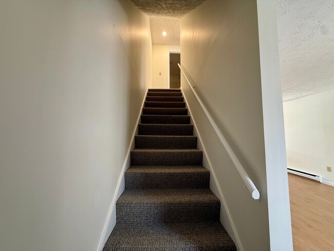 Photo - 37 Oakwood Terrace