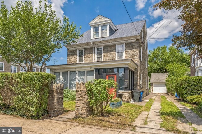 Building Photo - 6825 Ridge Ave Rental