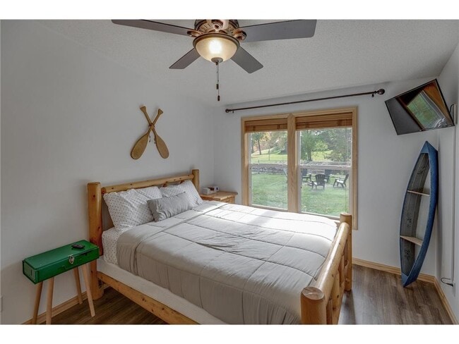 Photo - 18005 Marina Way