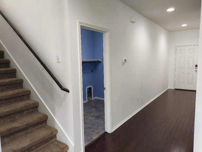 Photo - 112 W Vega Ln