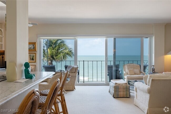 Building Photo - 2011 Gulf Shore Blvd N Unit #45 Rental