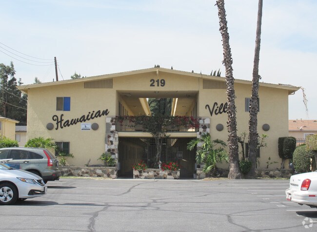 Hawaiian Villa - Hawaiian Villa Apartments