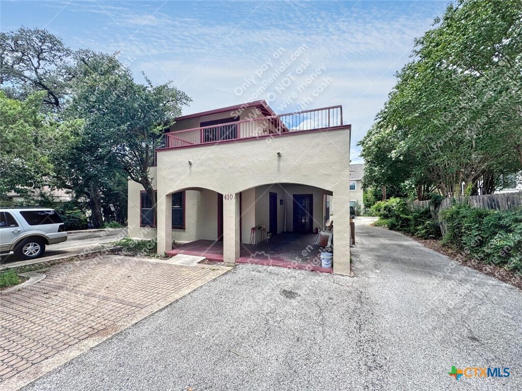 Photo - 410 Burleson St Apartment