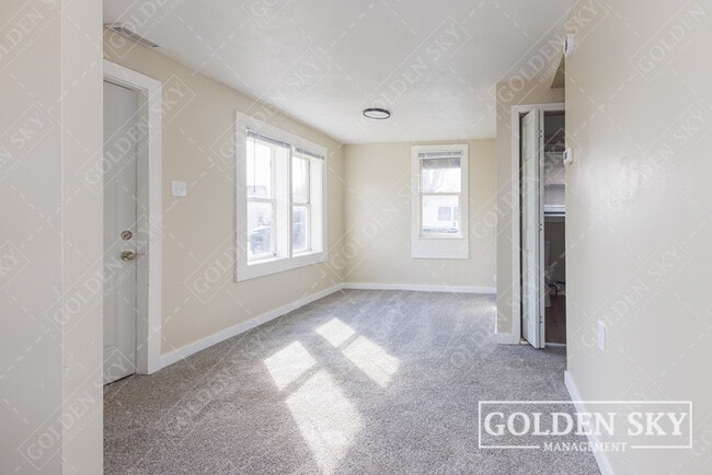 Photo - 802 E 25th St