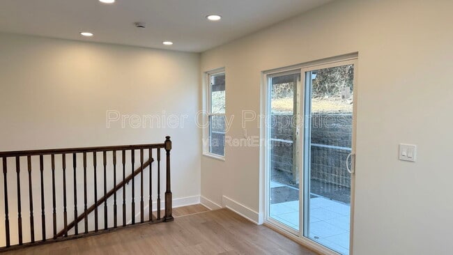 Photo - 240 Mcgregor Ave Unidad 1