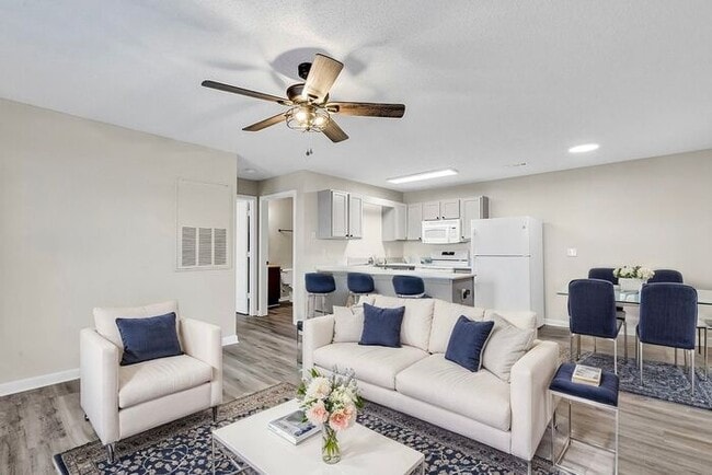 Photo - (843)742-5165 This kitchen is the chef's kiss!!