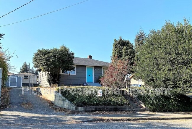 Photo - 631 Bertha Ave