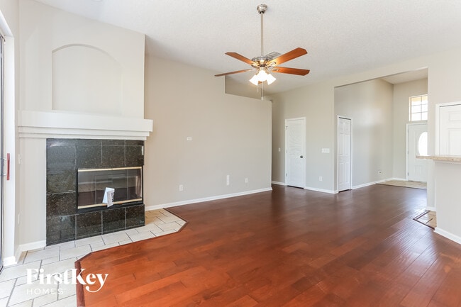 Photo - 8311 Abbeyfield Dr